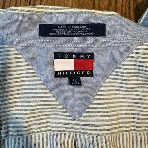 Tommy Hilfiger Men's Gray Striped Button Down Shirt